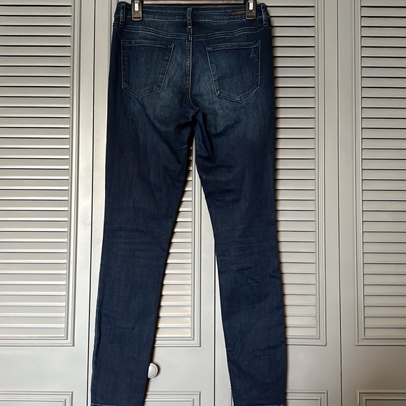 Articles of Society : Dark Wash Skinny Jean’s - 27 - Picture 4 of 10